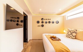 Grand Chapultepec by Kukun