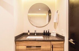 Grand Chapultepec by Kukun