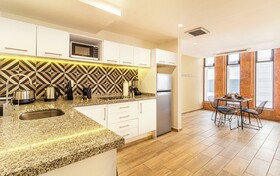 Grand Chapultepec by Kukun