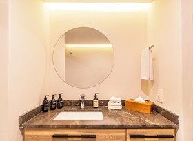 Grand Chapultepec by Kukun