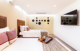 Grand Chapultepec by Kukun