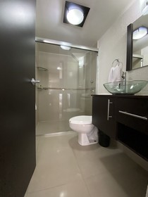 Grupo Kings Suites Chimborazo 567