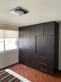 Grupo Kings Suites Chimborazo 567