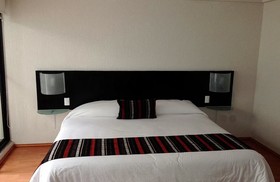 Grupo Kings Suites Platon 436
