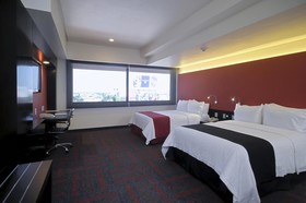 Holiday Inn Mexico Dali Airport