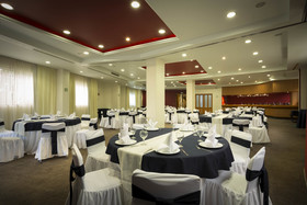 Hotel Abastos Plaza