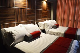 Hotel Block Suites