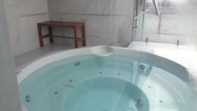 Hotel Block Suites