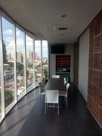 Hotel Block Suites