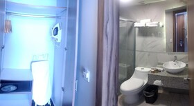 Hotel Block Suites