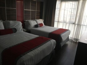 Hotel Block Suites