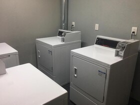 Hotel Block Suites