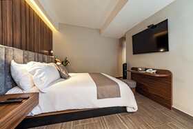 Hotel Casa Nou