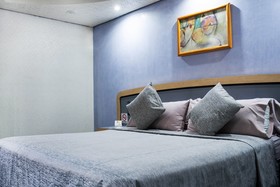 Hotel Embassy