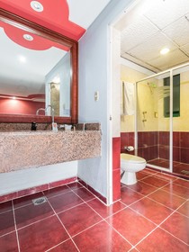 Hotel Estrella de Oriente by OYO Rooms