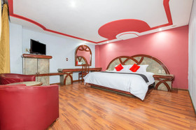 Hotel Estrella de Oriente by OYO Rooms