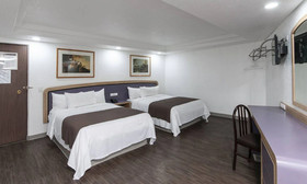 Hotel Menara