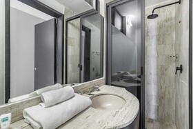 Hotel Singular