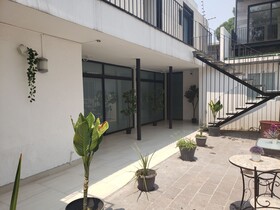 Hotel Singular
