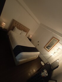 Hotel Singular