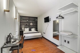 Hotel Singular