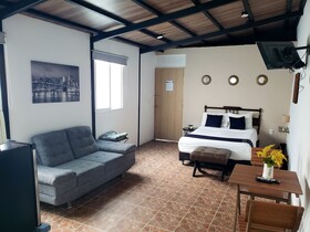 Hotel Singular