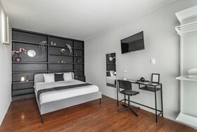 Hotel Singular