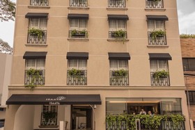 ISAAYA Hotel Boutique