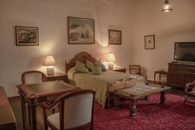 JavierInn Suites