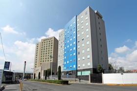 One Ciudad de México Periférico Sur