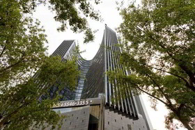 Plaza Suites