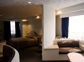 Porto Novo Hotel & Suites