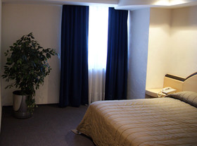 Porto Novo Hotel & Suites