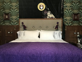 Pug Seal Anatole France