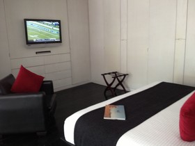 St Isidro Corporate Housing