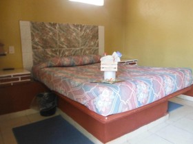 Ayenda Mesón Del Río