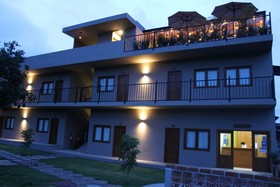 Artesanos 11 by Rotamundos