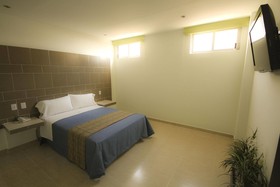 First Inn Hotel & Business