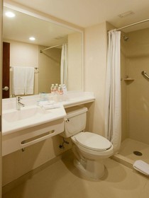 City Express Suites by Marriott Toluca