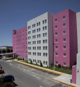 City Express Suites by Marriott Toluca