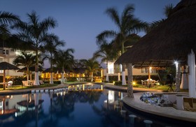Villas Paraiso Resort