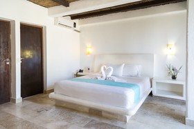 Villas Paraiso Resort
