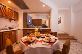 Santa Fe Oceansuites at Costa de Oro