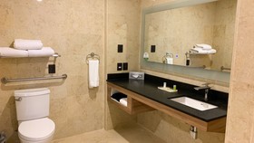 Holiday Inn & Suites Puerto Vallarta Marina & Golf