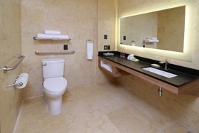 Holiday Inn & Suites Puerto Vallarta Marina & Golf