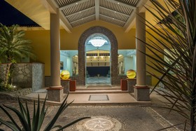 Camino Real Acapulco Diamante