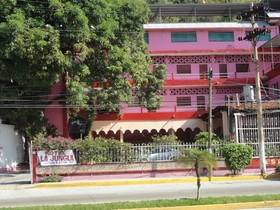 Hotel La Jungla
