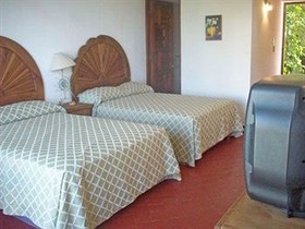 Hotel Punta Coral