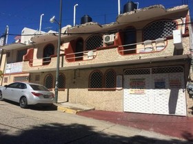 Hotel y Bungalows Olivares
