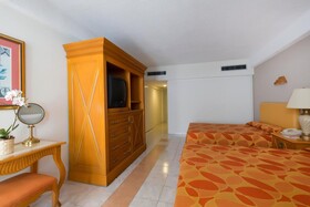 Krystal Beach Acapulco